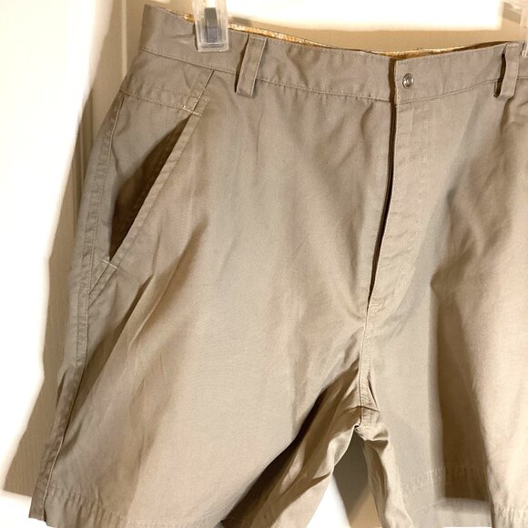 Nike ACG Women's Shorts Size M Flat Front Pockets 100% Cotton Hiking Casual - Picture 3 of 10